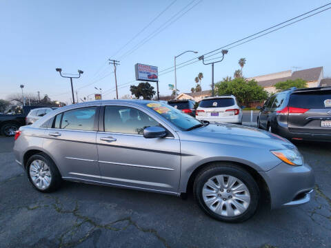 2014 Chrysler 200 LX