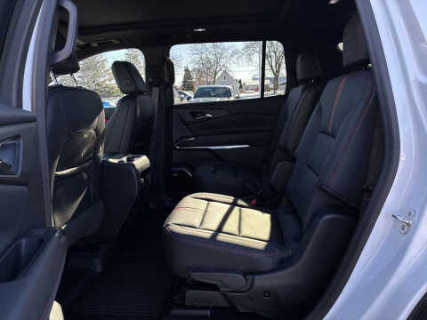 2024 Chevrolet Traverse RS