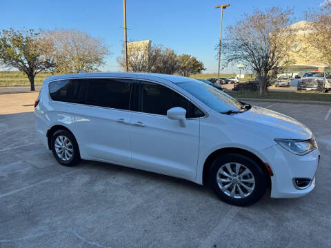 2018 Chrysler Pacifica Touring Plus