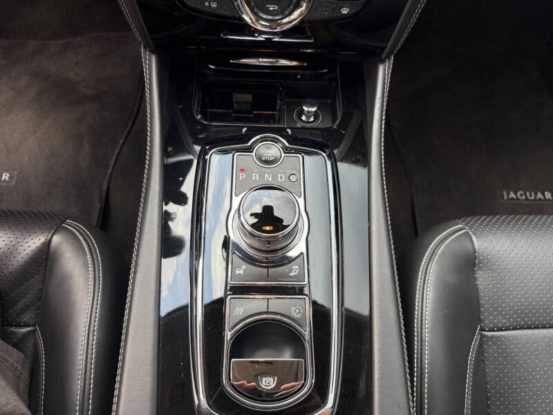 2012 Jaguar XK XKR