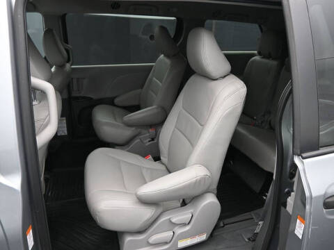 2020 Toyota Sienna L 7-Passenger