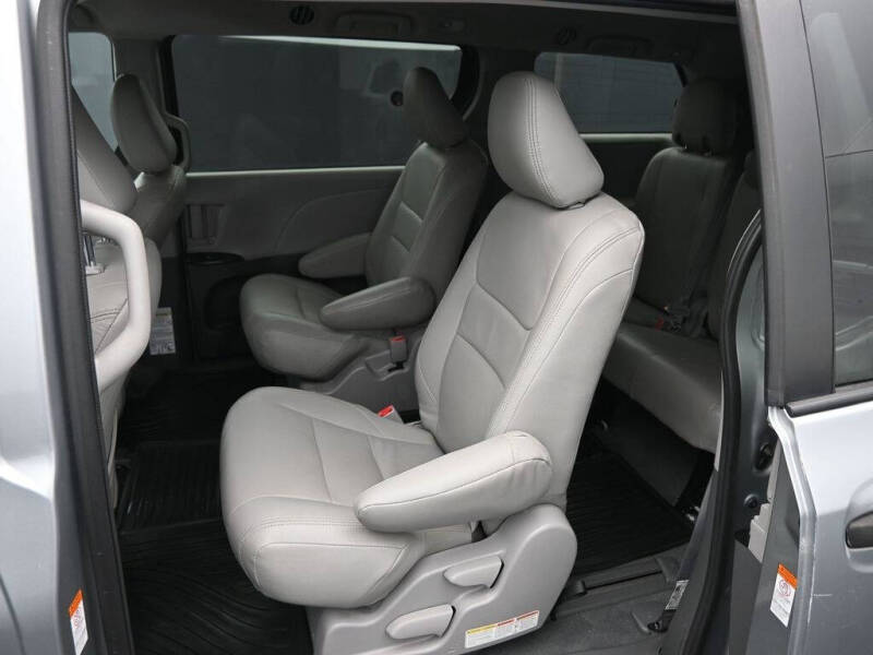 2020 Toyota Sienna L 7-Passenger