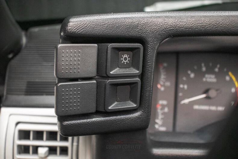 1990 Ford Mustang