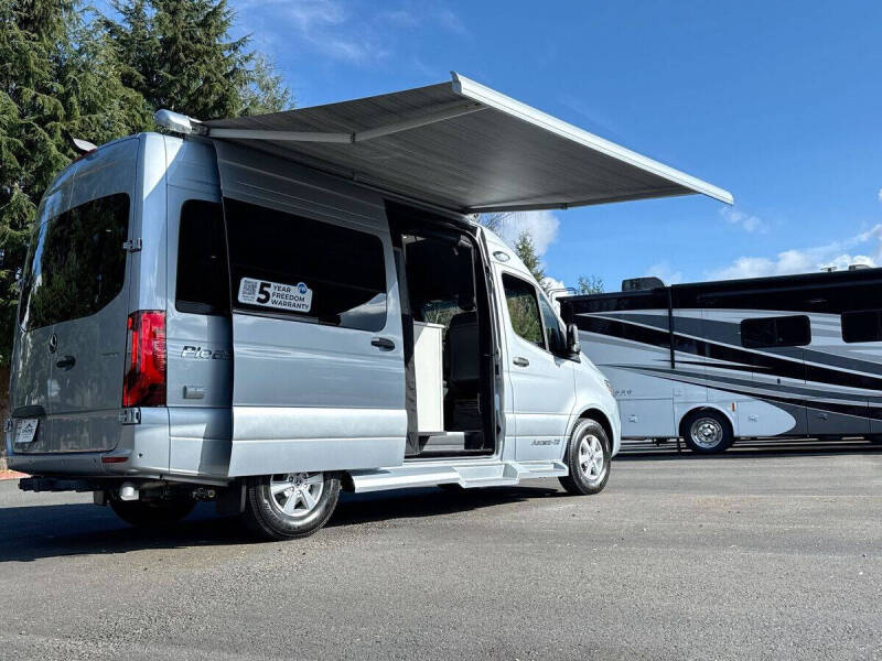 2025 Mercedes-Benz Sprinter