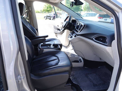 2019 Chrysler Pacifica Touring L