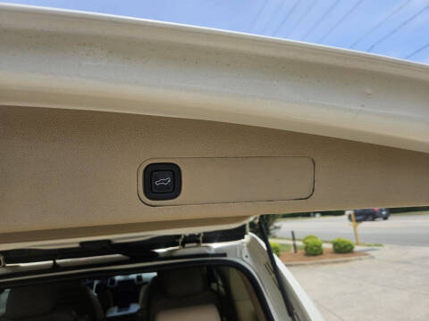 2012 Cadillac Escalade Luxury