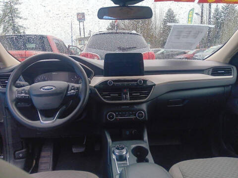2020 Ford Escape SE