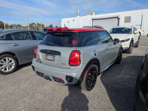 2017 MINI Hardtop 2 Door John Cooper Works