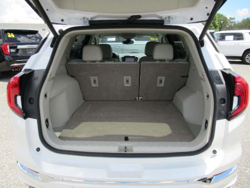 2023 GMC Terrain Denali