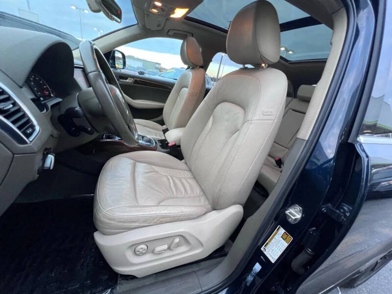 2011 Audi Q5 2.0T quattro Premium Plus