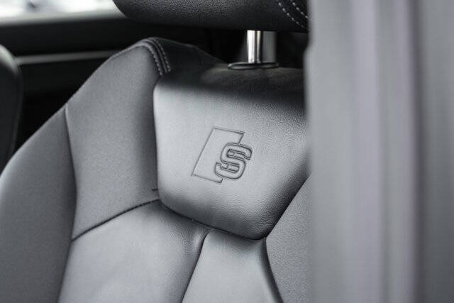 2025 Audi Q3 quattro S line Premium 45 TFSI