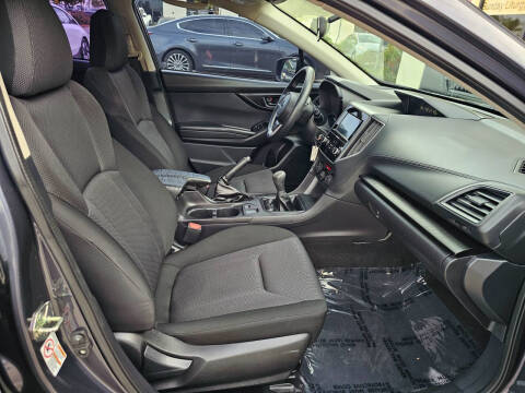 2017 Subaru Impreza 2.0i