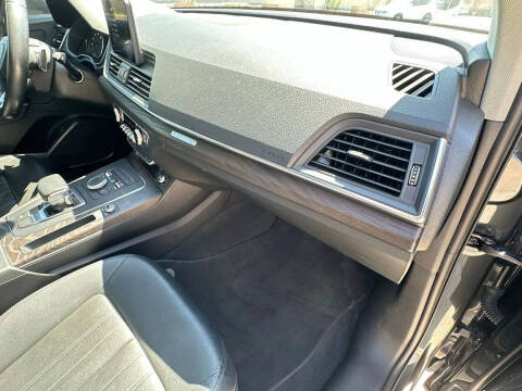 2019 Audi Q5 quattro Premium 45 TFSI