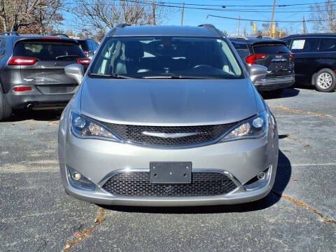 2018 Chrysler Pacifica Touring L