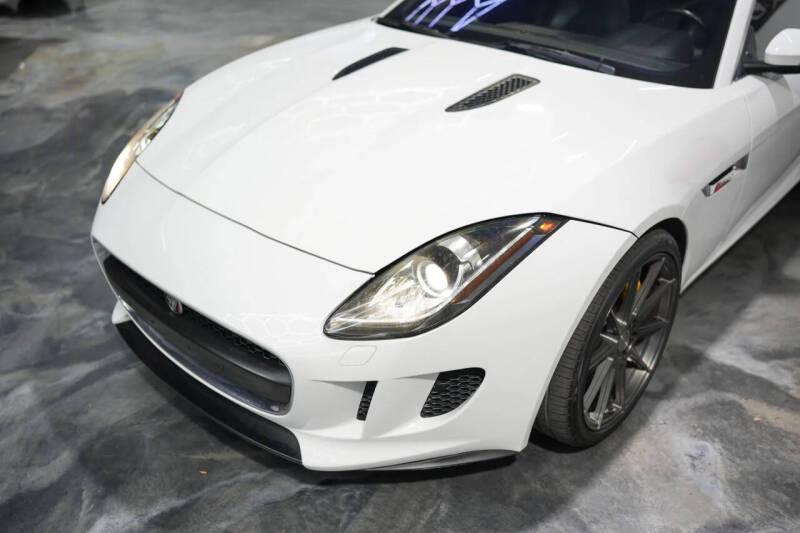 2017 Jaguar F-TYPE Premium