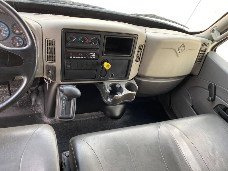 2019 International DuraStar 4300