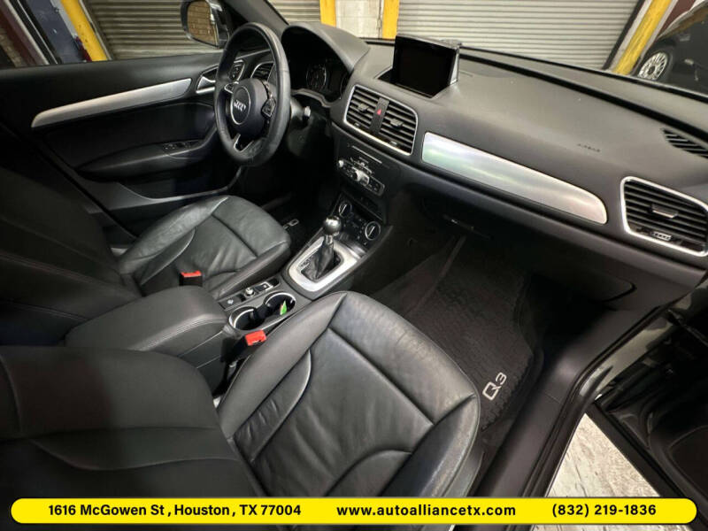 2017 Audi Q3 2.0T Premium Plus