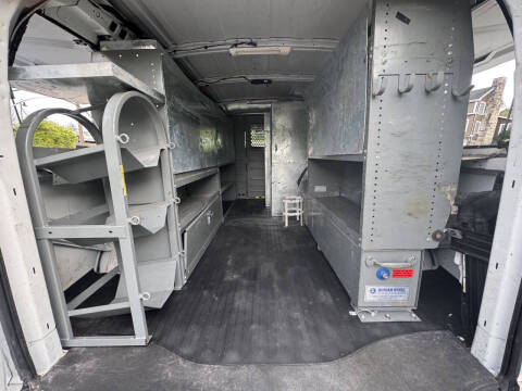 2017 Chevrolet Express 2500