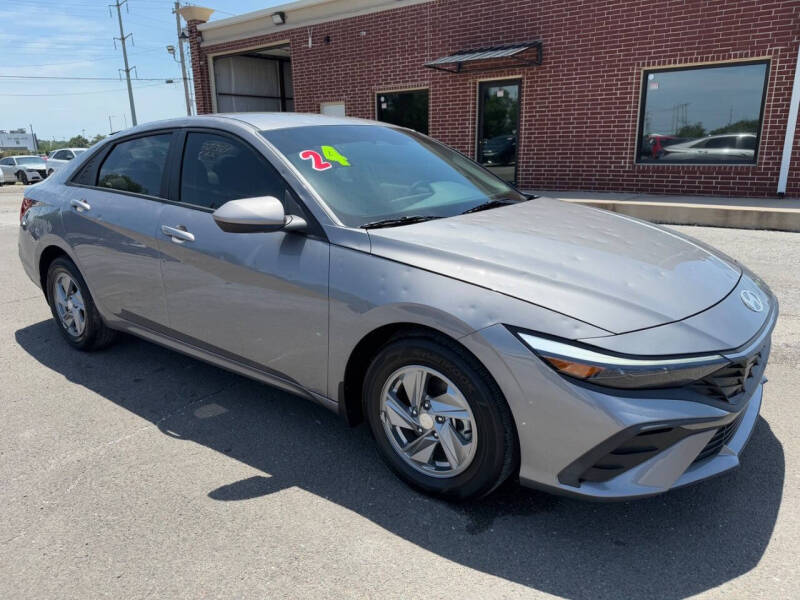 2024 Hyundai Elantra SE