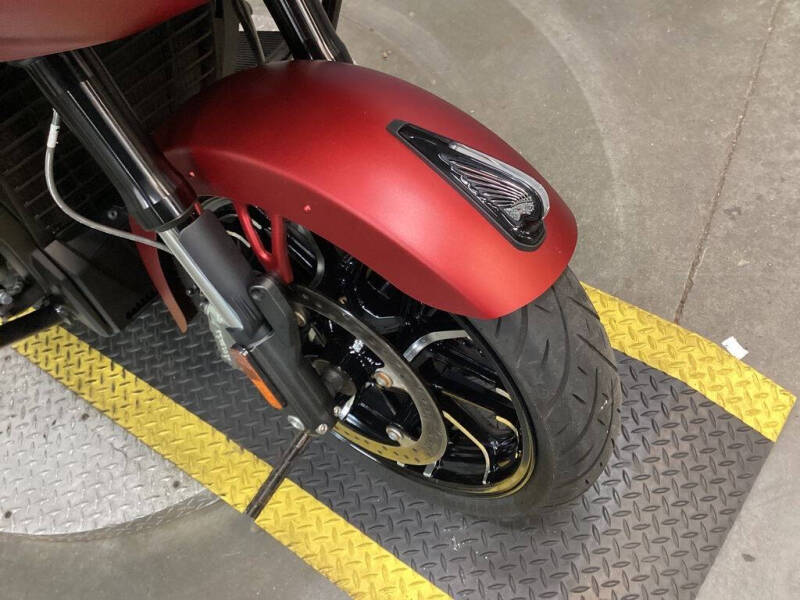 2024 Indian CHALLENGER DARK HORSE WITH POW