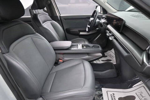 2024 Kia EV9 Light