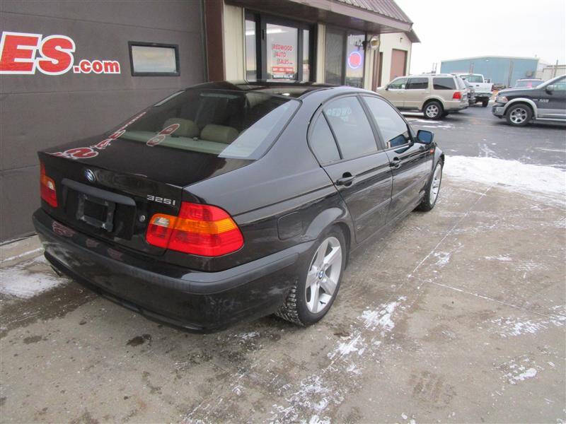 2004 BMW 3 Series 325i