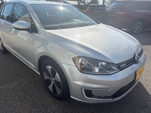 2016 Volkswagen e-Golf SE