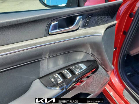 2025 Kia K5 EX