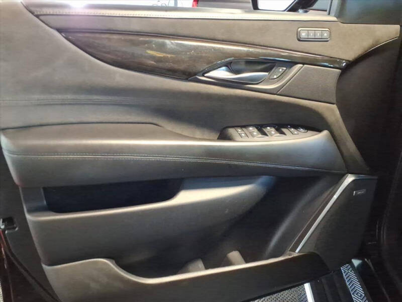 2018 Cadillac Escalade ESV Platinum