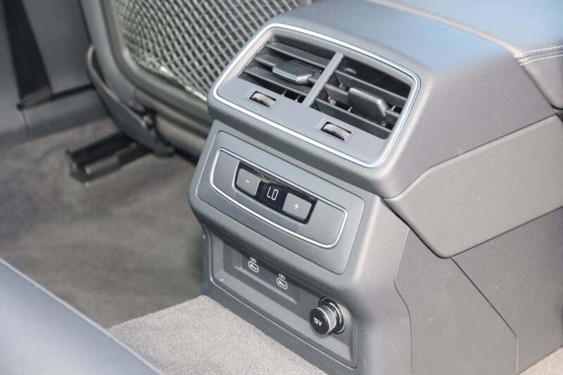 2022 Audi A6 quattro Premium Plus 55 TFSI