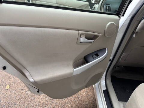 2010 Toyota Prius II
