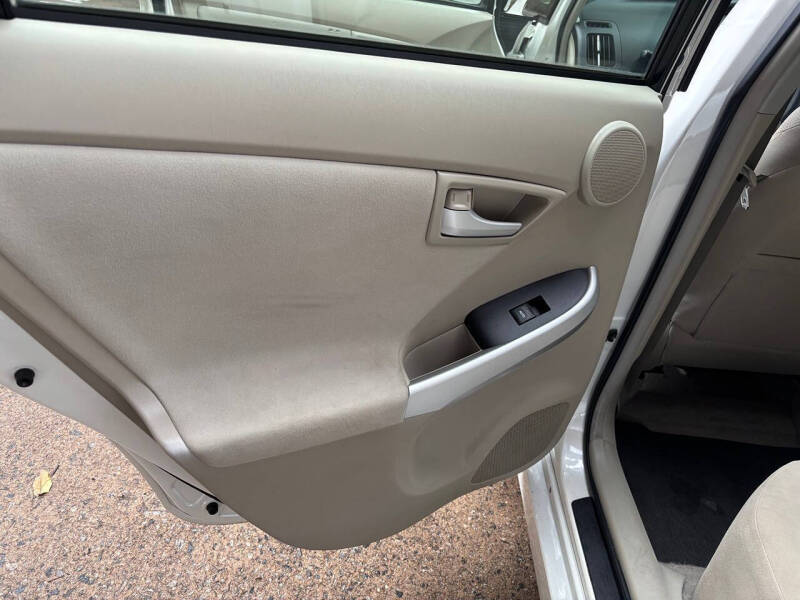 2010 Toyota Prius II