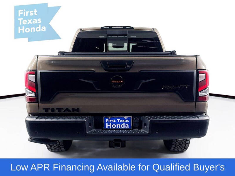 2021 Nissan Titan