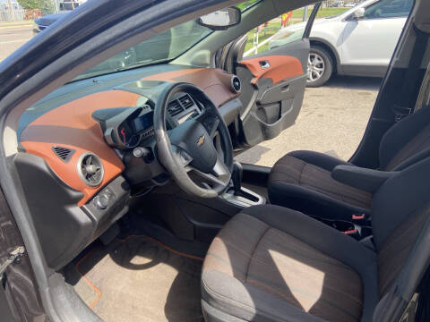2015 Chevrolet Sonic LT Auto