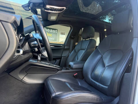 2020 Porsche Macan