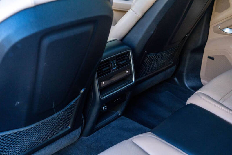 2024 Porsche Cayenne