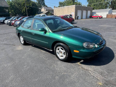 1999 Ford Taurus SE