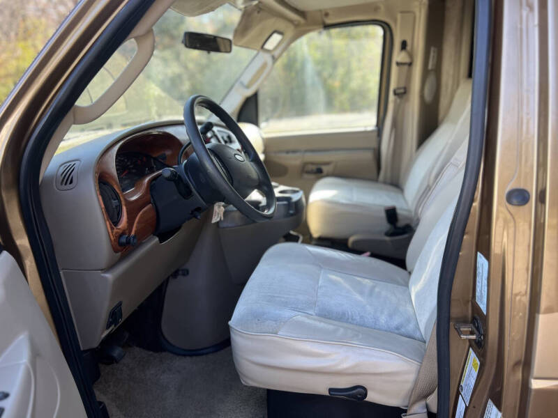 2007 Ford E-Series E-450 SD