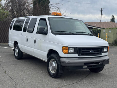2006 Ford E-Series E-350 SD XLT