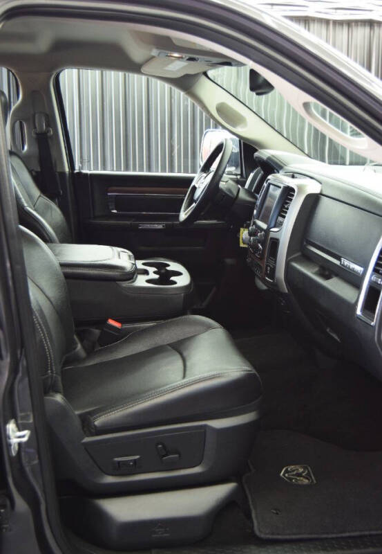 2016 RAM 1500 Laramie