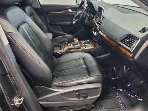 2018 Audi Q5 2.0T quattro Premium Plus