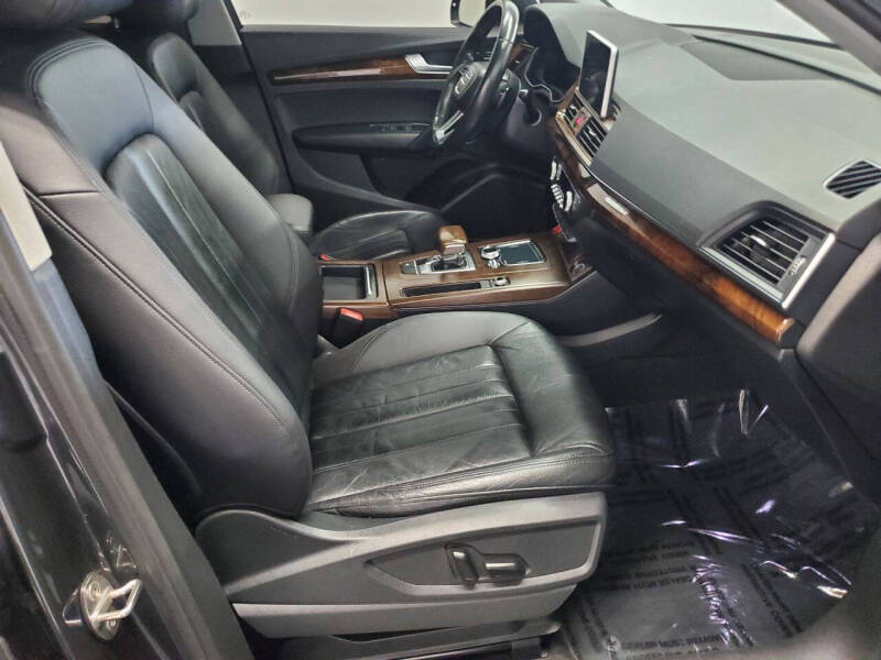 2018 Audi Q5 2.0T quattro Premium Plus