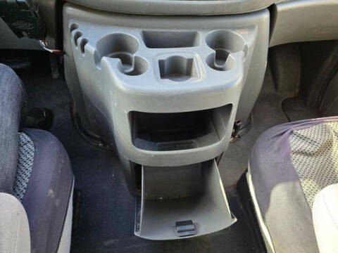 2005 Ford E-Series E-250