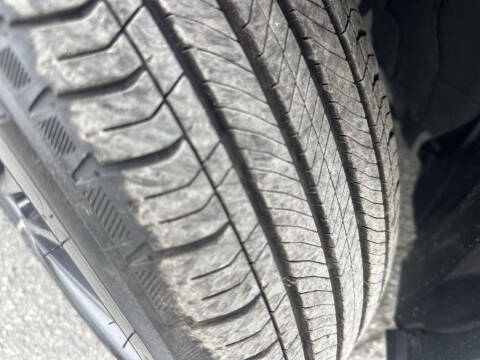 2025 Toyota Prius XLE