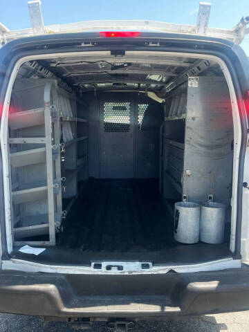 2021 Chevrolet Express 2500