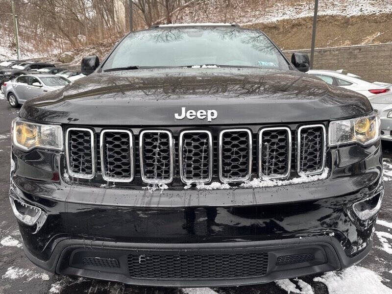 2017 Jeep Grand Cherokee Laredo