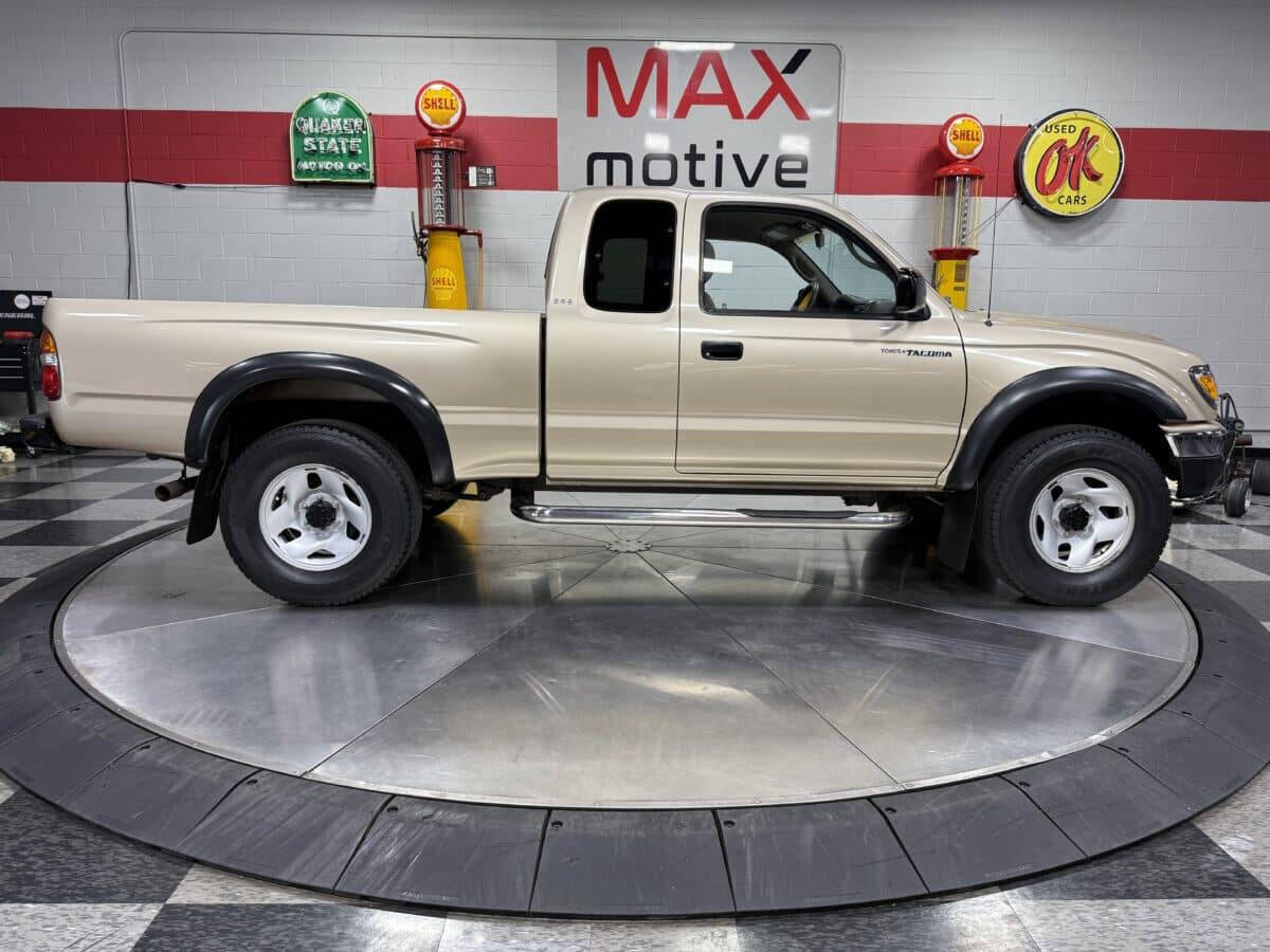 2002 Toyota Tacoma 13