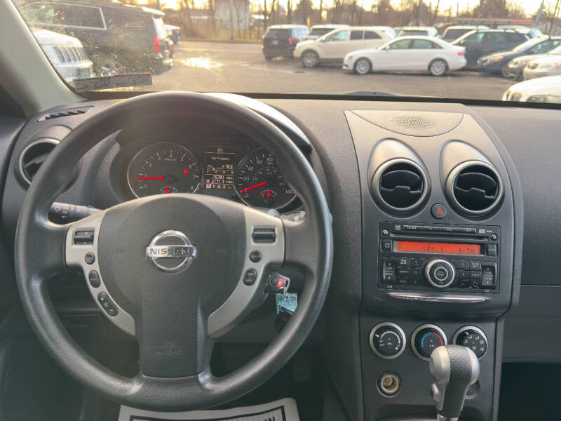 2011 Nissan Rogue S Krom