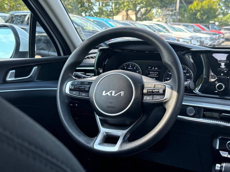2023 Kia K5 LXS