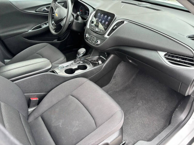 2024 Chevrolet Malibu LT